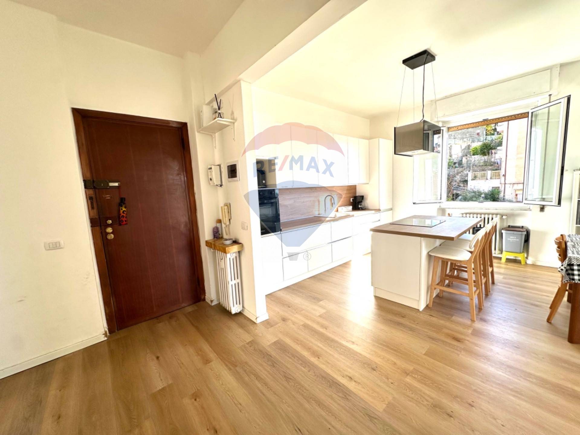 Appartamento in vendita a Savona, Villapiana