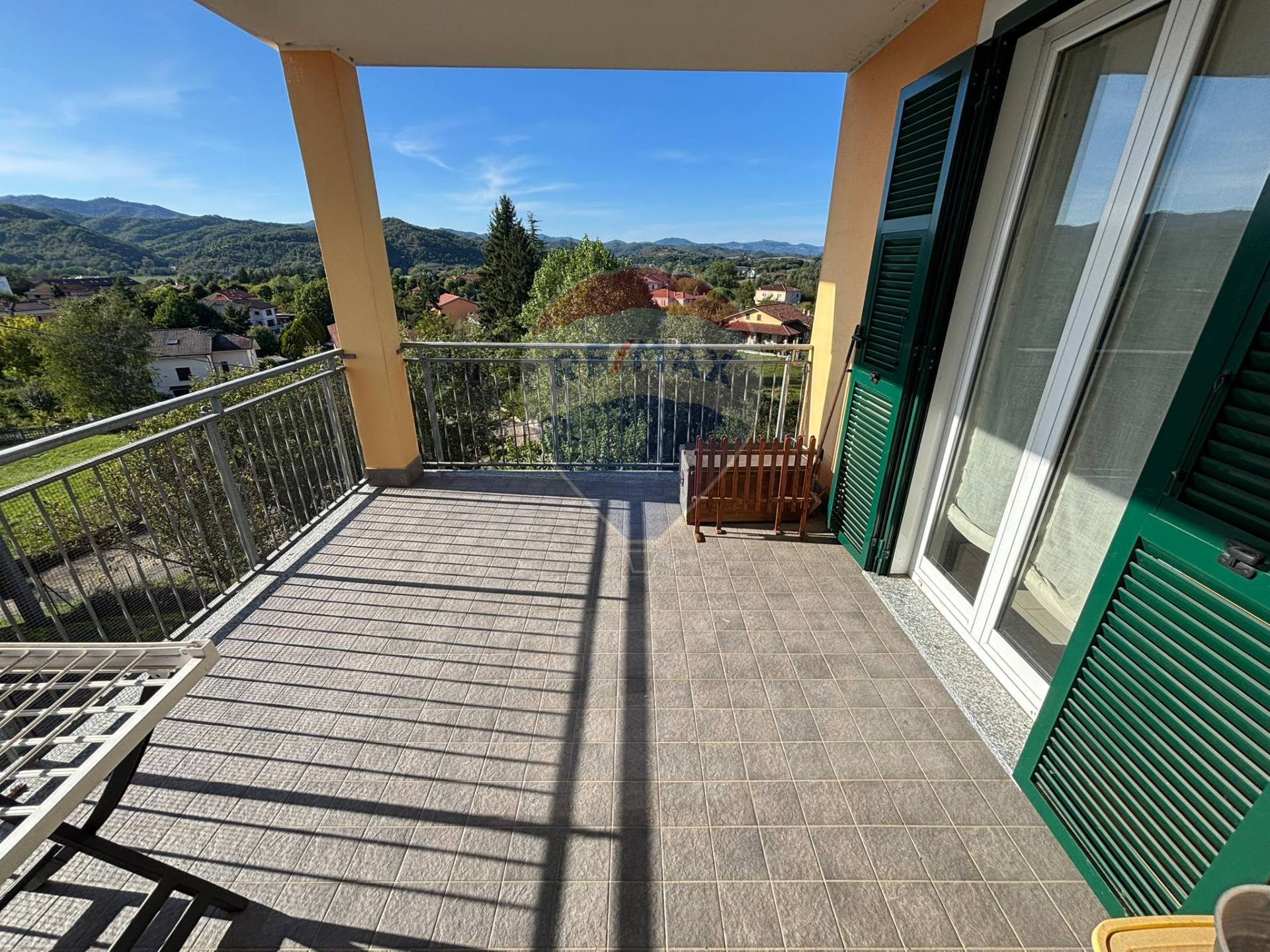 Porzione di villa in vendita a Cairo Montenotte, Rocchetta