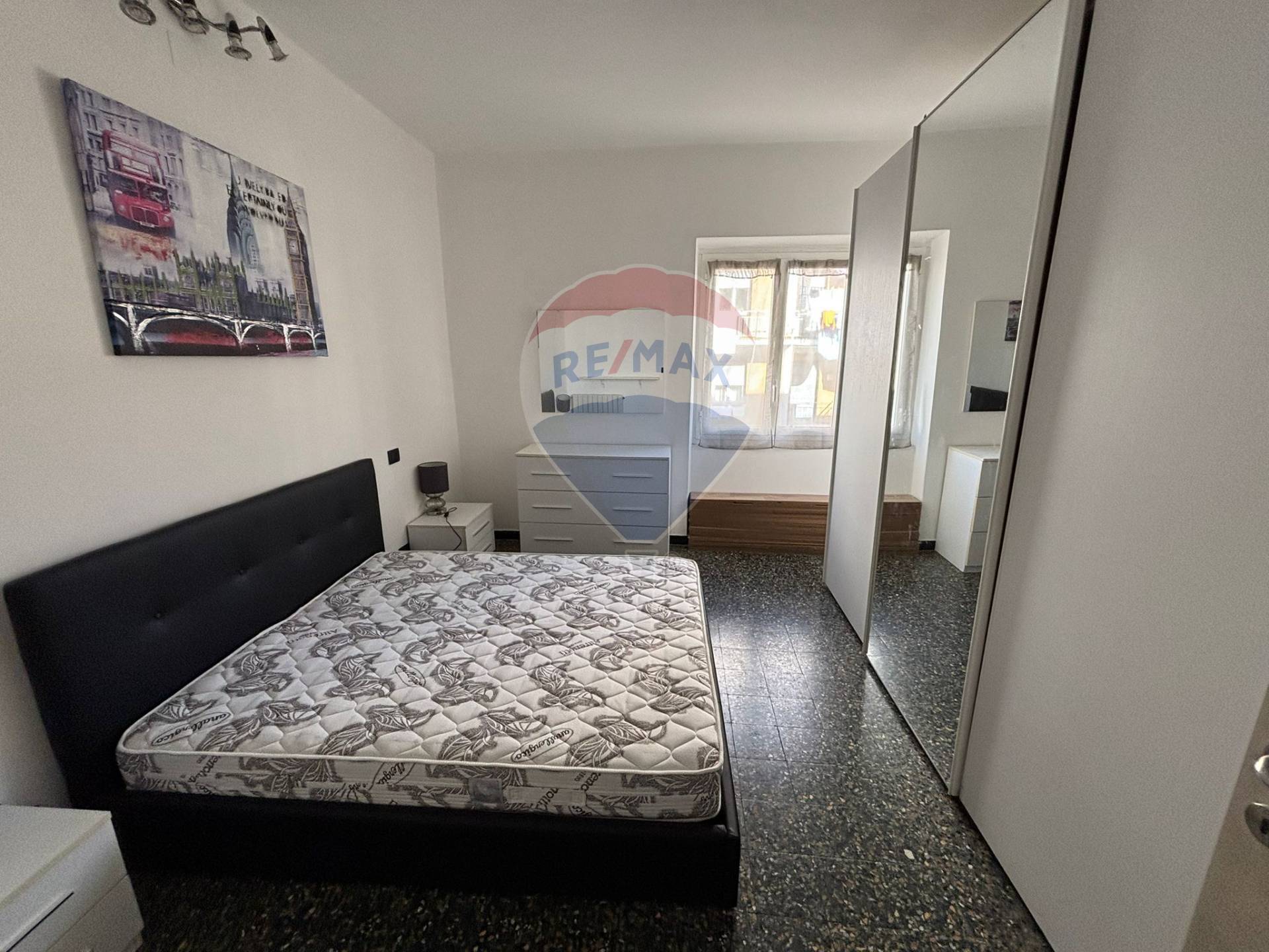 Appartamento in vendita a Savona, Valloria