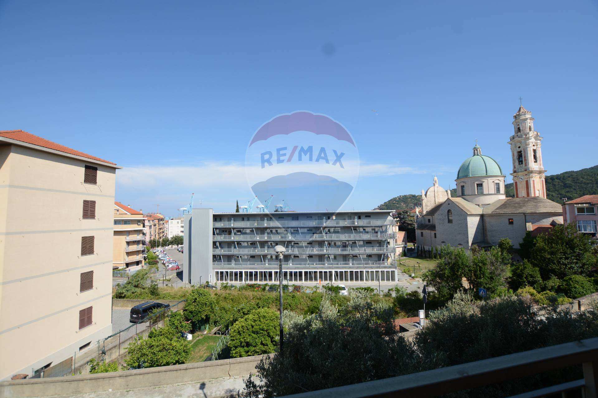 Appartamento in vendita a Vado Ligure