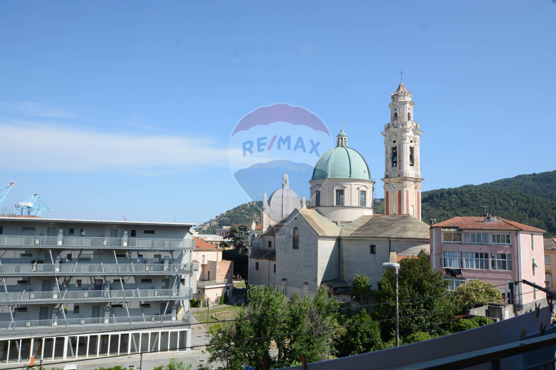 Appartamento in vendita a Vado Ligure