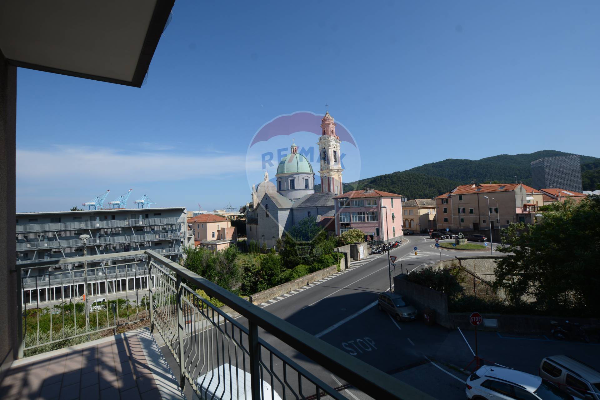 Appartamento in vendita a Vado Ligure