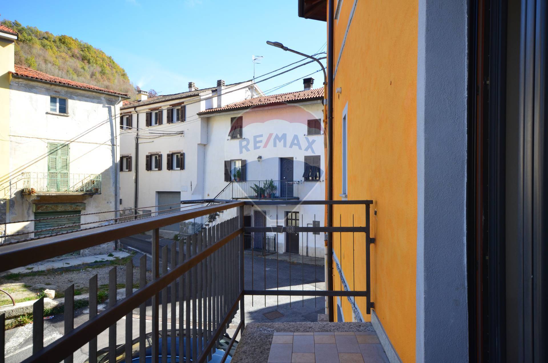 Casa Indipendente in vendita a Cengio