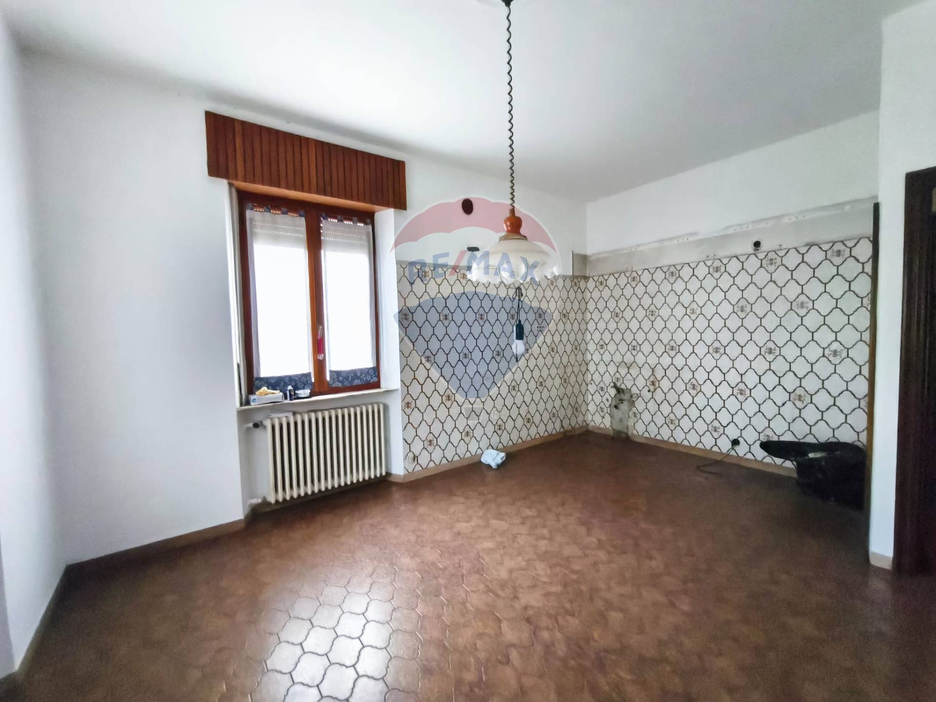 Casa Indipendente in vendita a Cengio