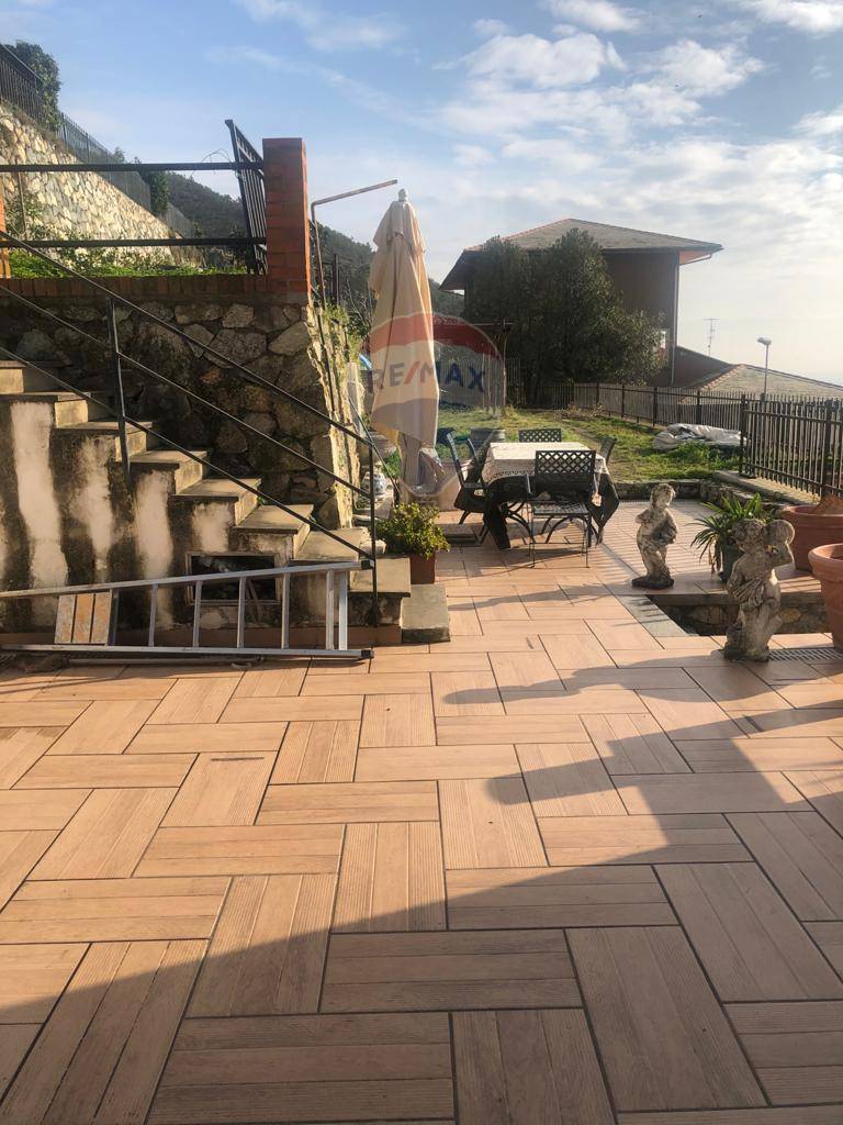 Casa Indipendente in vendita a Varazze