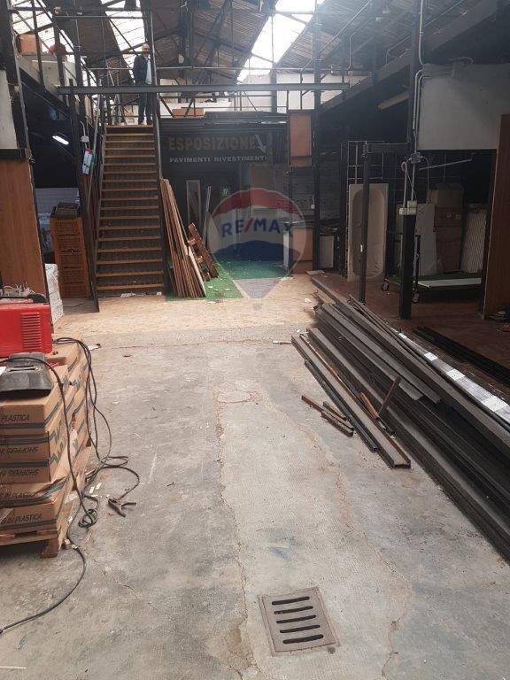 Capannone Industriale in vendita a Quiliano