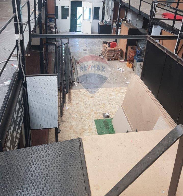 Capannone Industriale in vendita a Quiliano