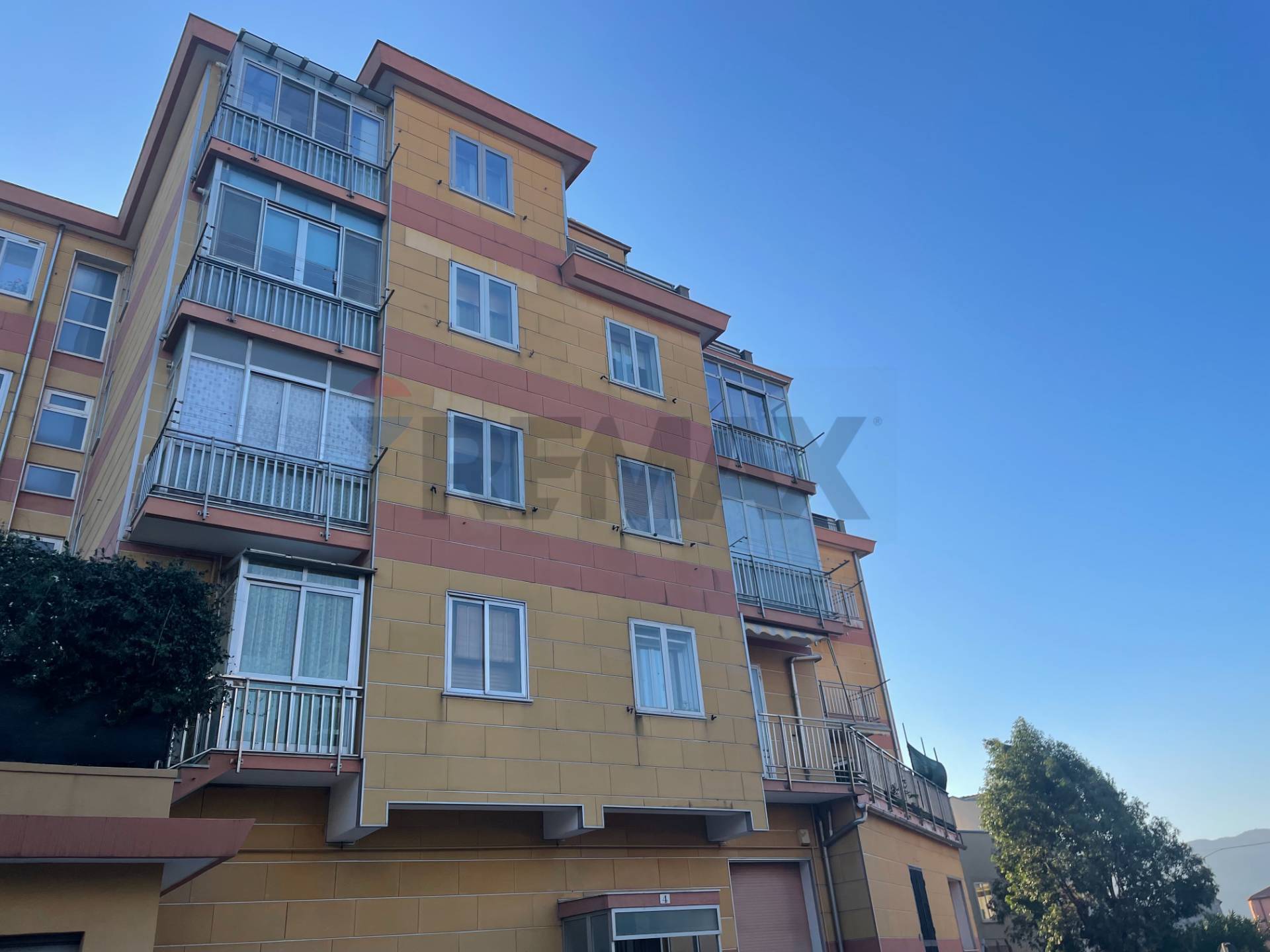 Appartamento in vendita a Savona, Zinola