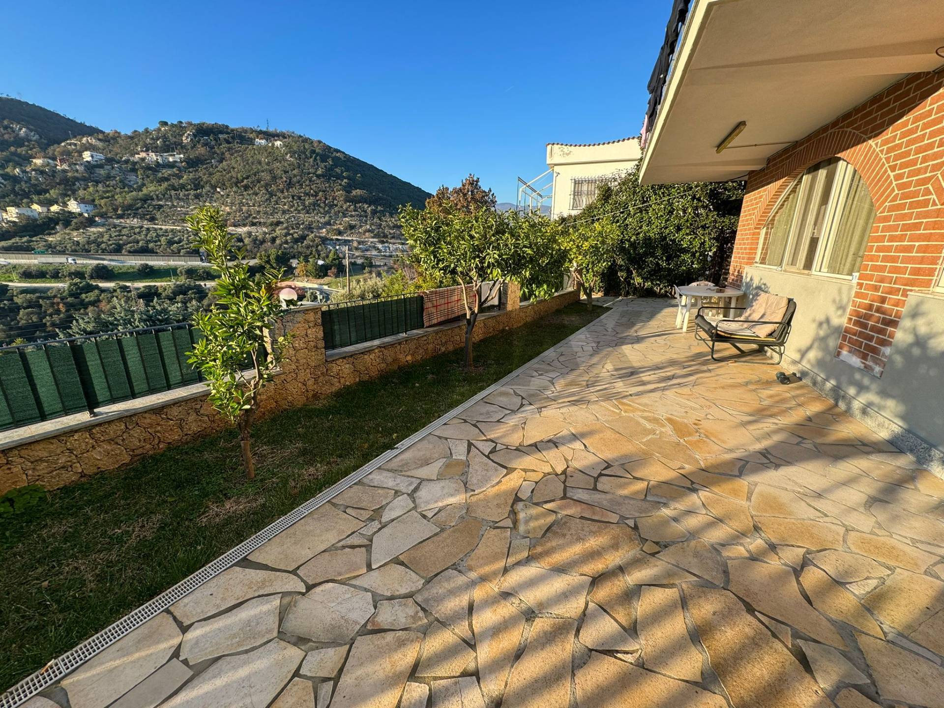 Casa Indipendente in vendita a Pietra Ligure