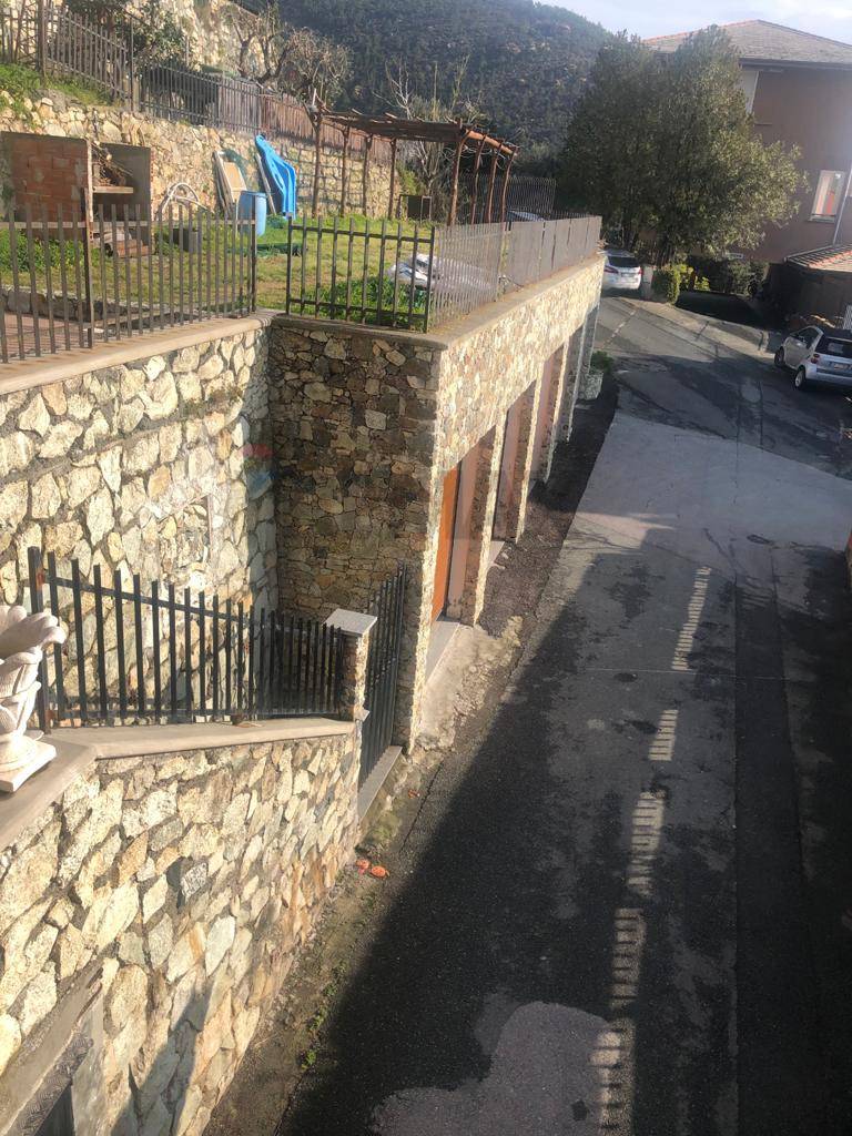 Casa Indipendente in vendita a Varazze