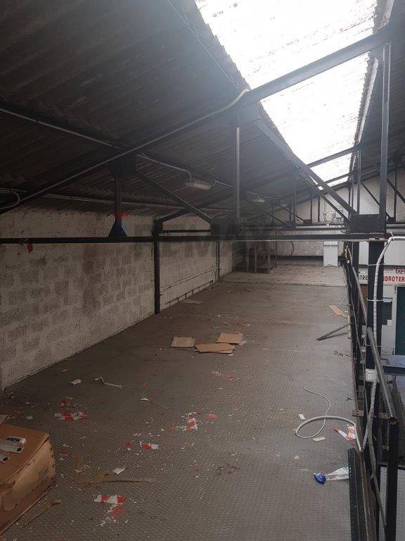 Capannone Industriale in vendita a Quiliano