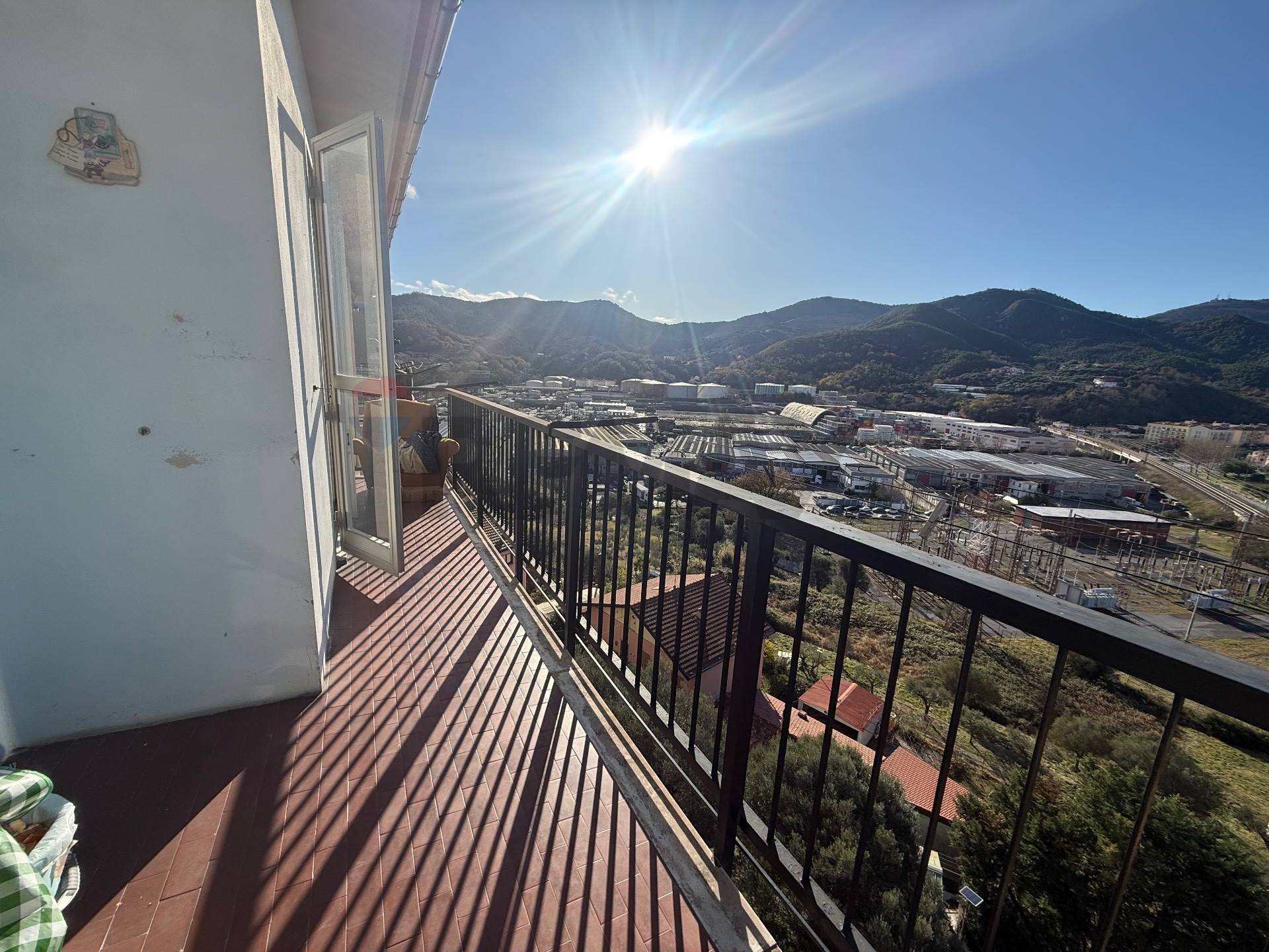 Appartamento in vendita a Vado Ligure