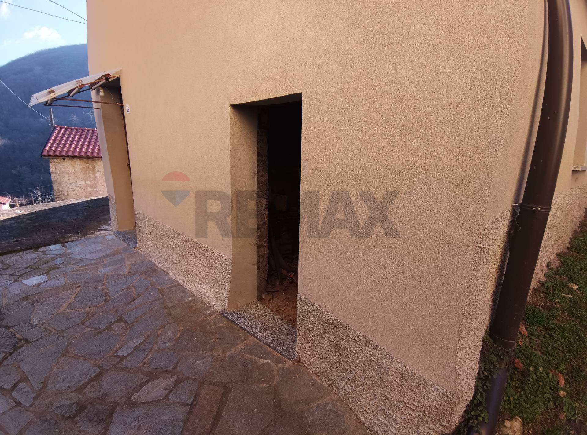 Casa Indipendente in vendita a Bormida, Piano Soprano