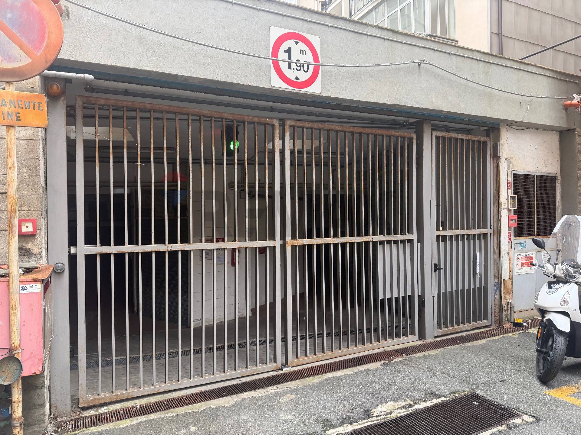 Garage/Box in vendita a Savona, S. Rita