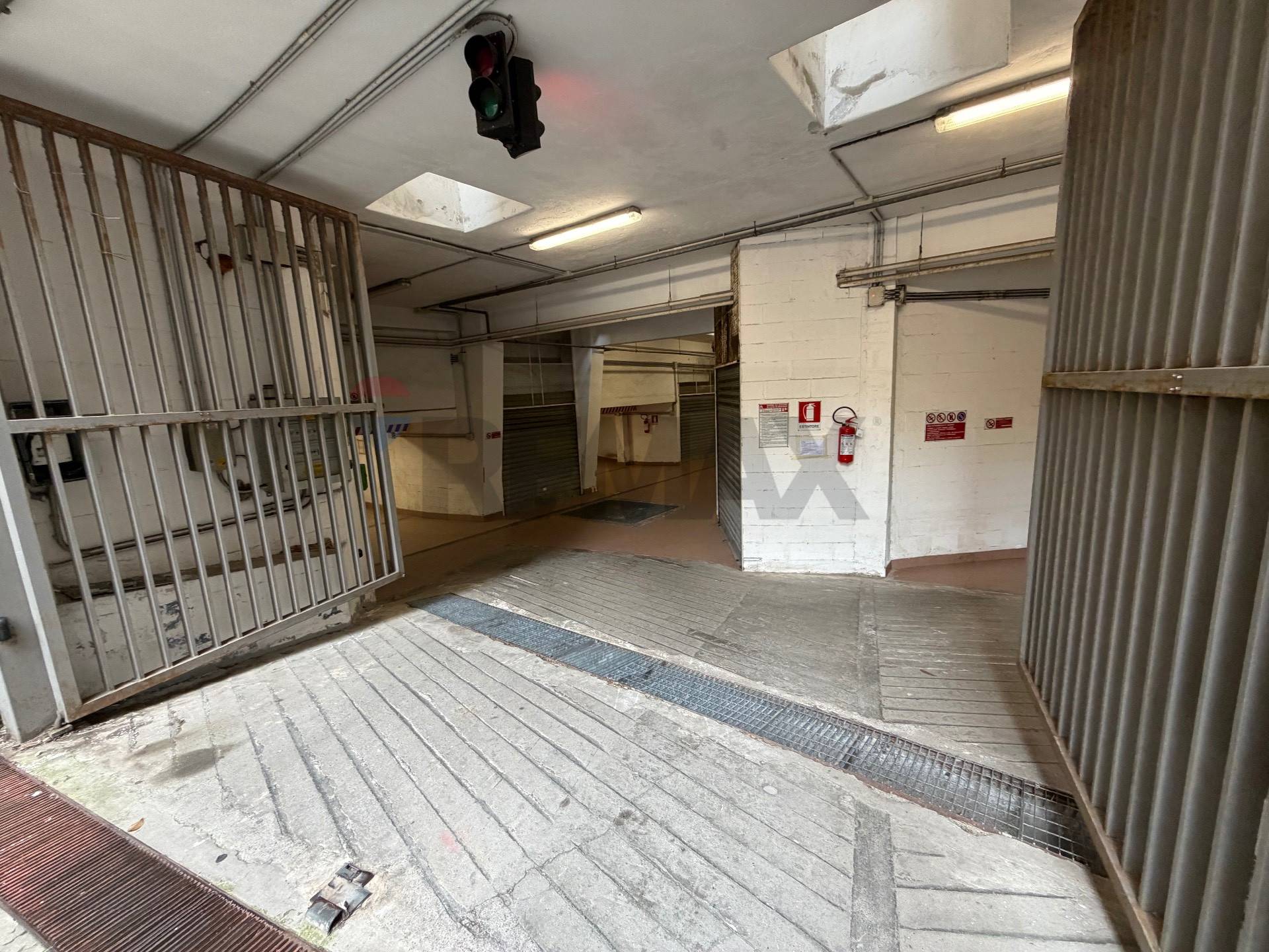 Garage/Box in vendita a Savona, S. Rita