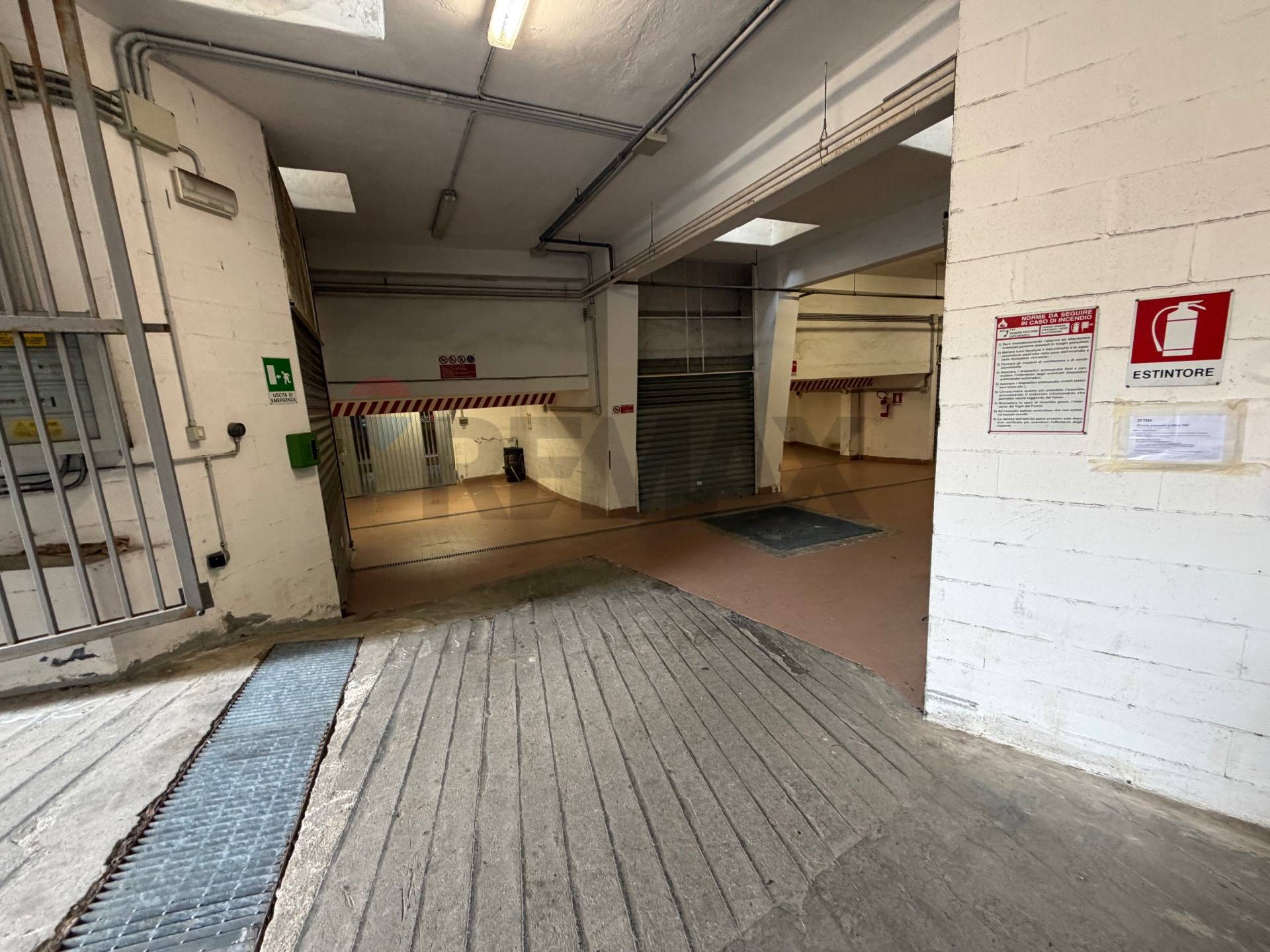 Garage/Box in vendita a Savona, S. Rita