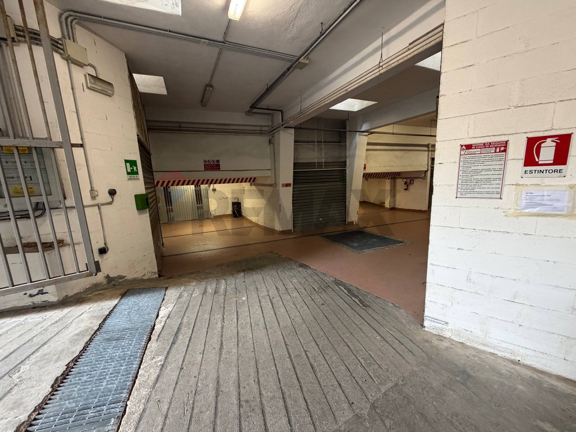 Garage/Box in vendita a Savona, S. Rita