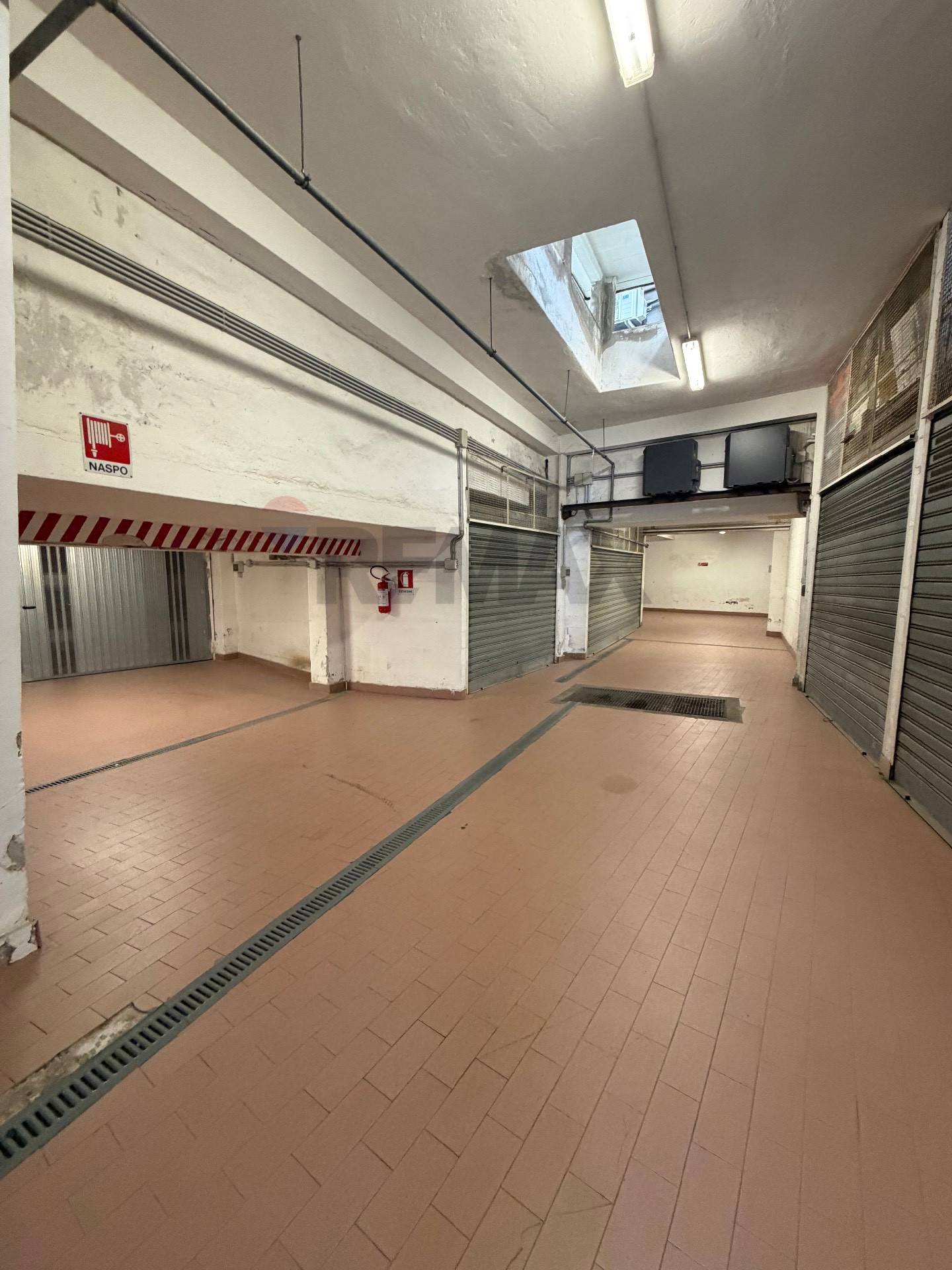 Garage/Box in vendita a Savona, S. Rita