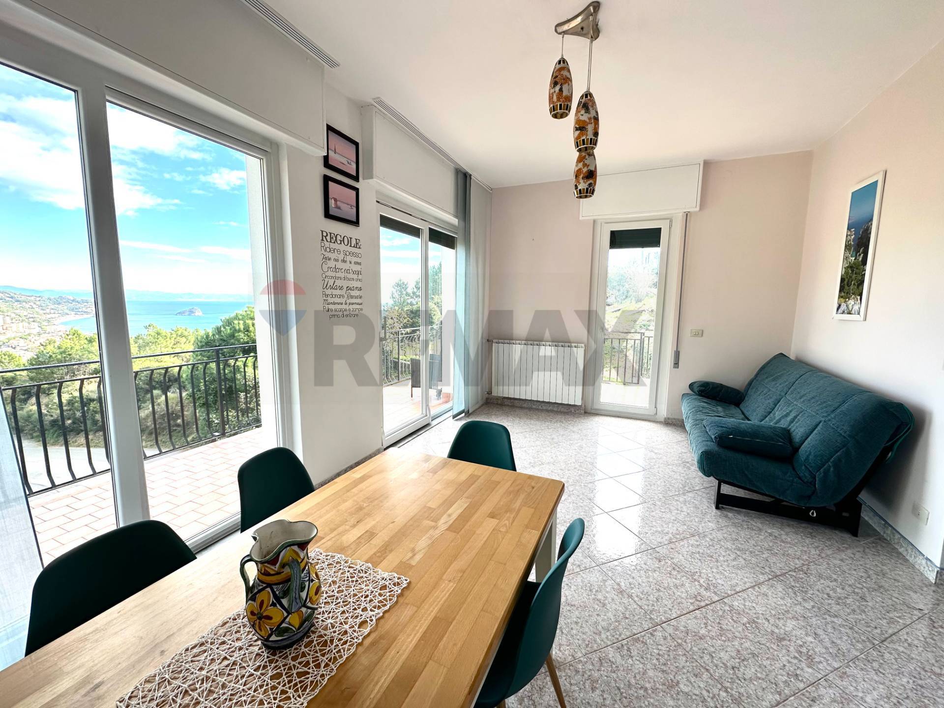 Appartamento in vendita a Noli