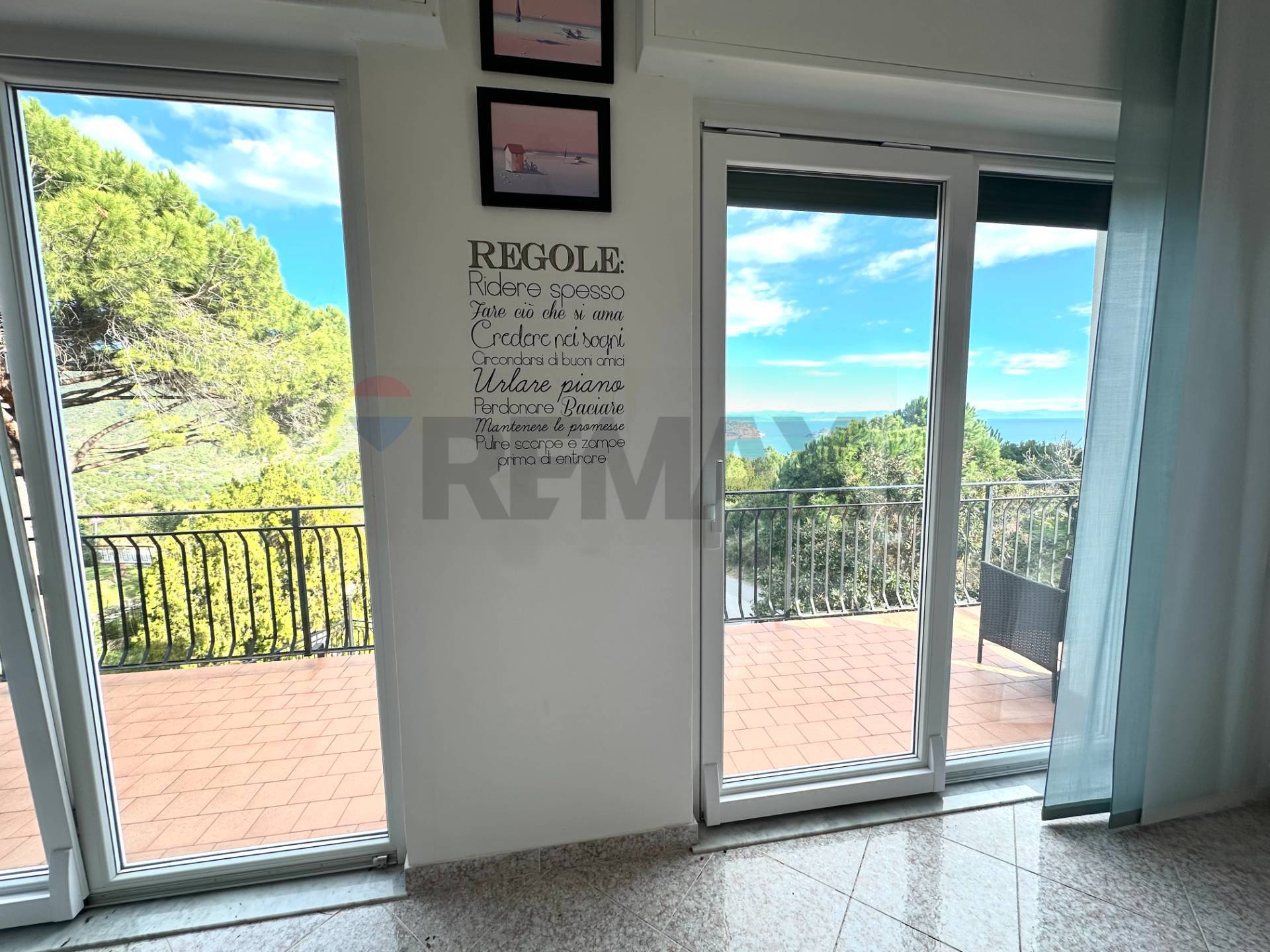 Appartamento in vendita a Noli