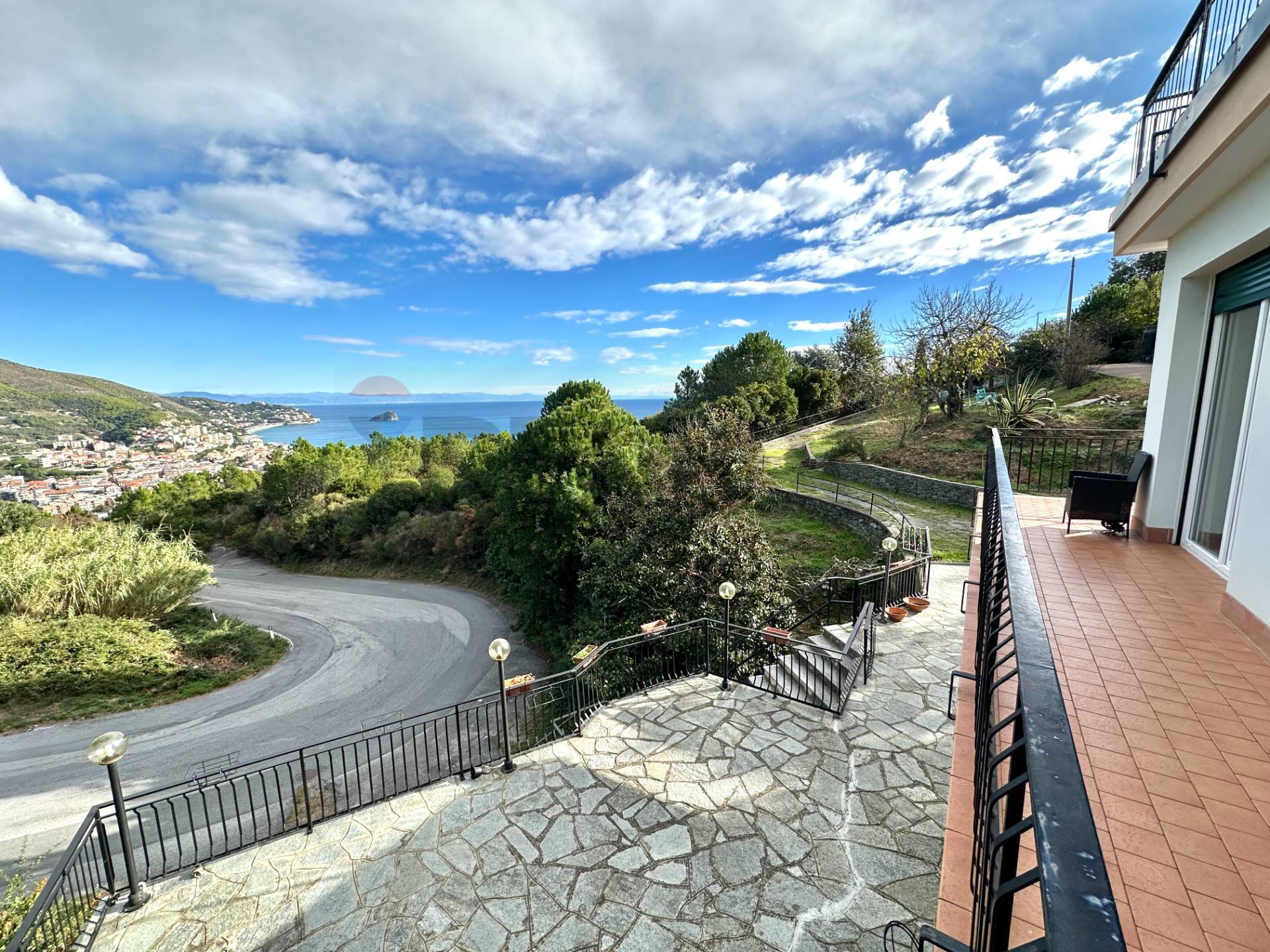 Appartamento in vendita a Noli