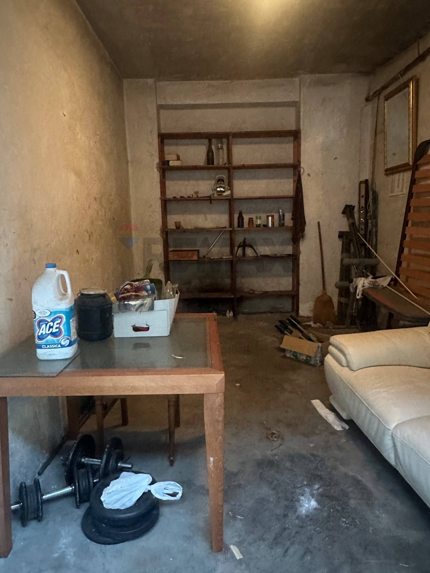 Garage/Box in vendita a Savona, Via Mignone