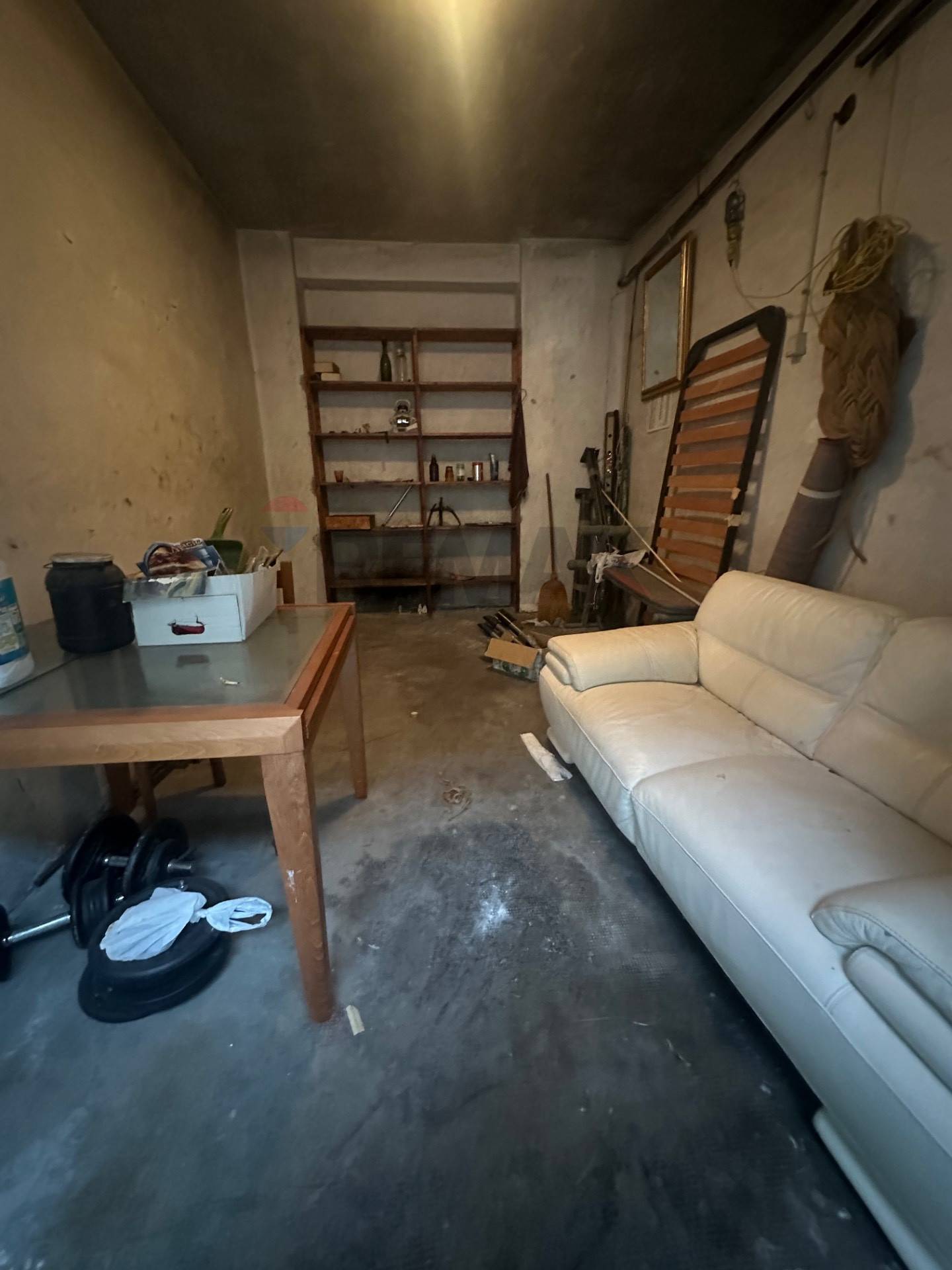 Garage/Box in vendita a Savona, Via Mignone