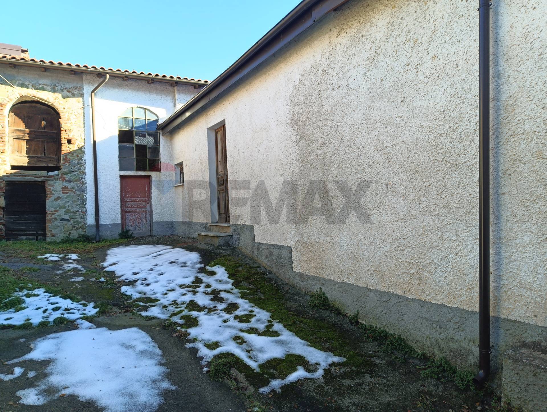 Casa Semindipendente in vendita a Pallare, Biestro