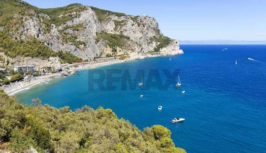 Attico/Mansarda in vendita a Finale Ligure, Varigotti