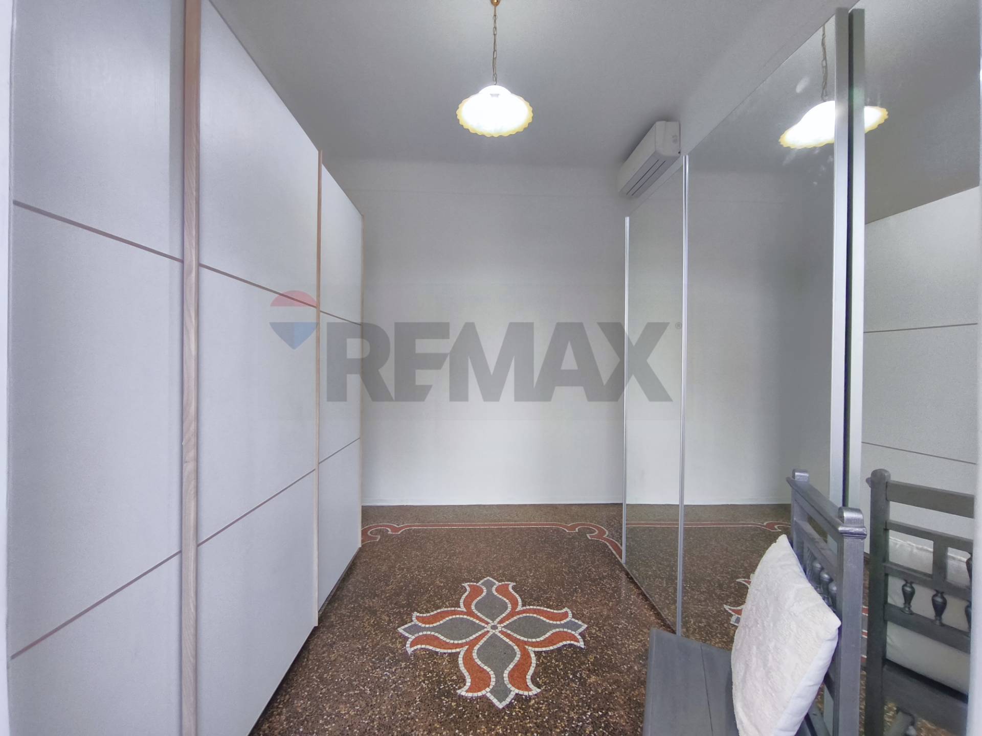 Appartamento in vendita a Vado Ligure