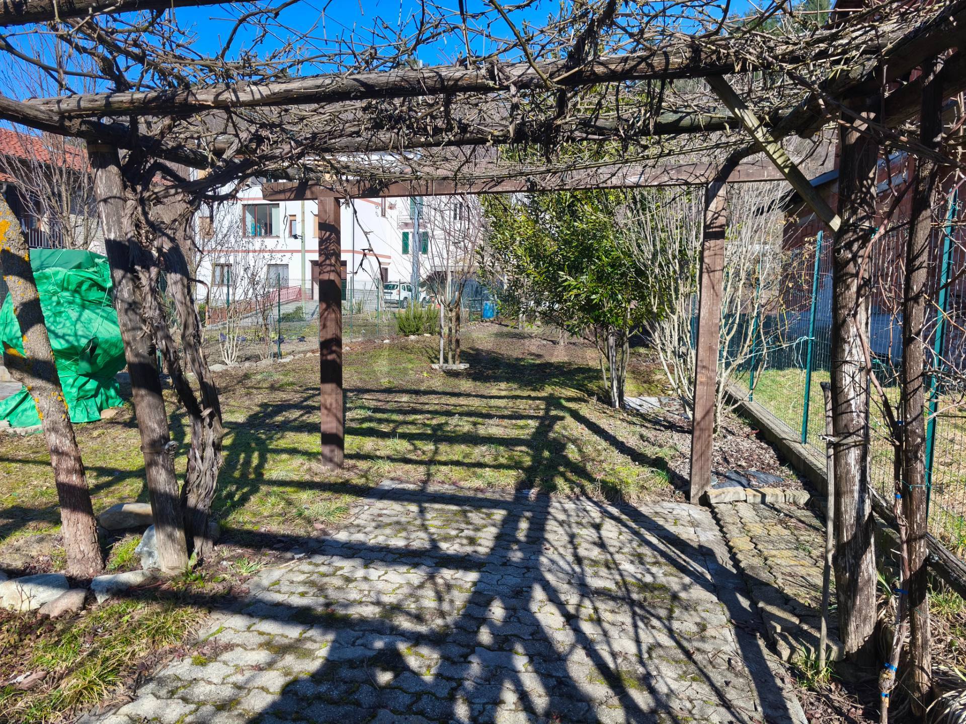 Casa Semindipendente in vendita a Murialdo, Isolagrande