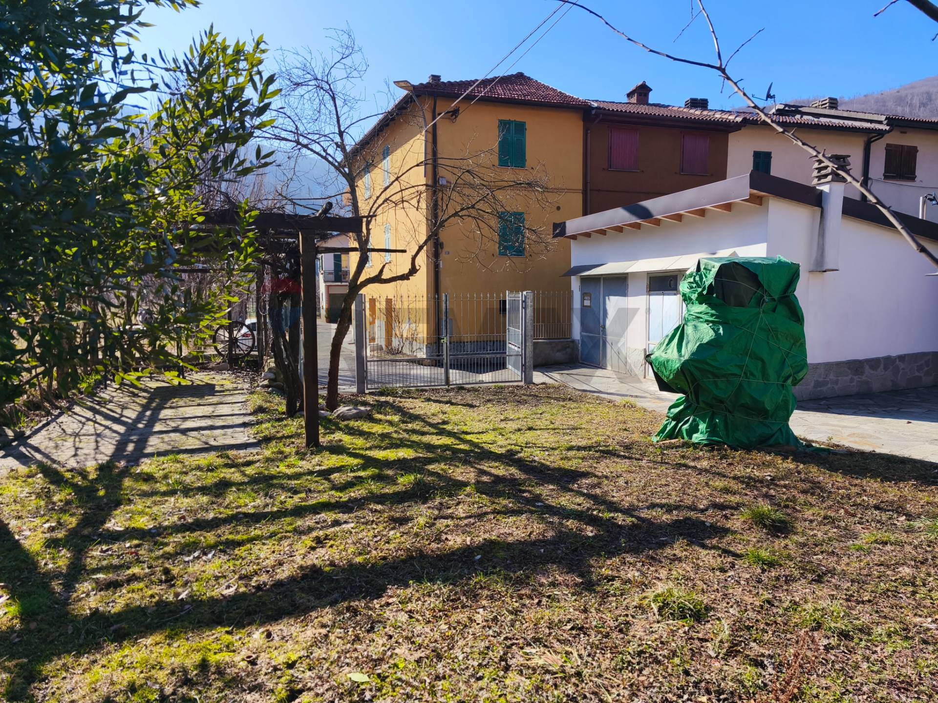 Casa Semindipendente in vendita a Murialdo, Isolagrande