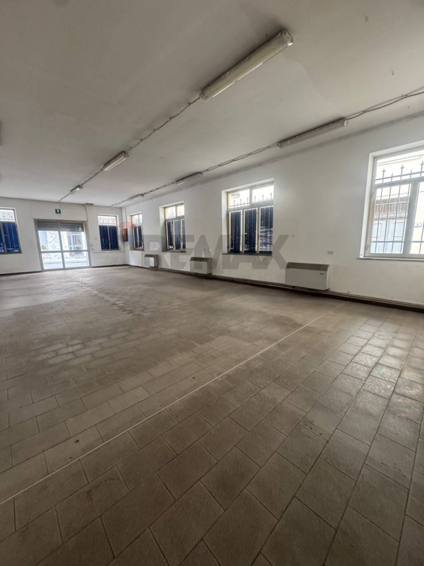 Attivit Commerciale in affitto a Altare