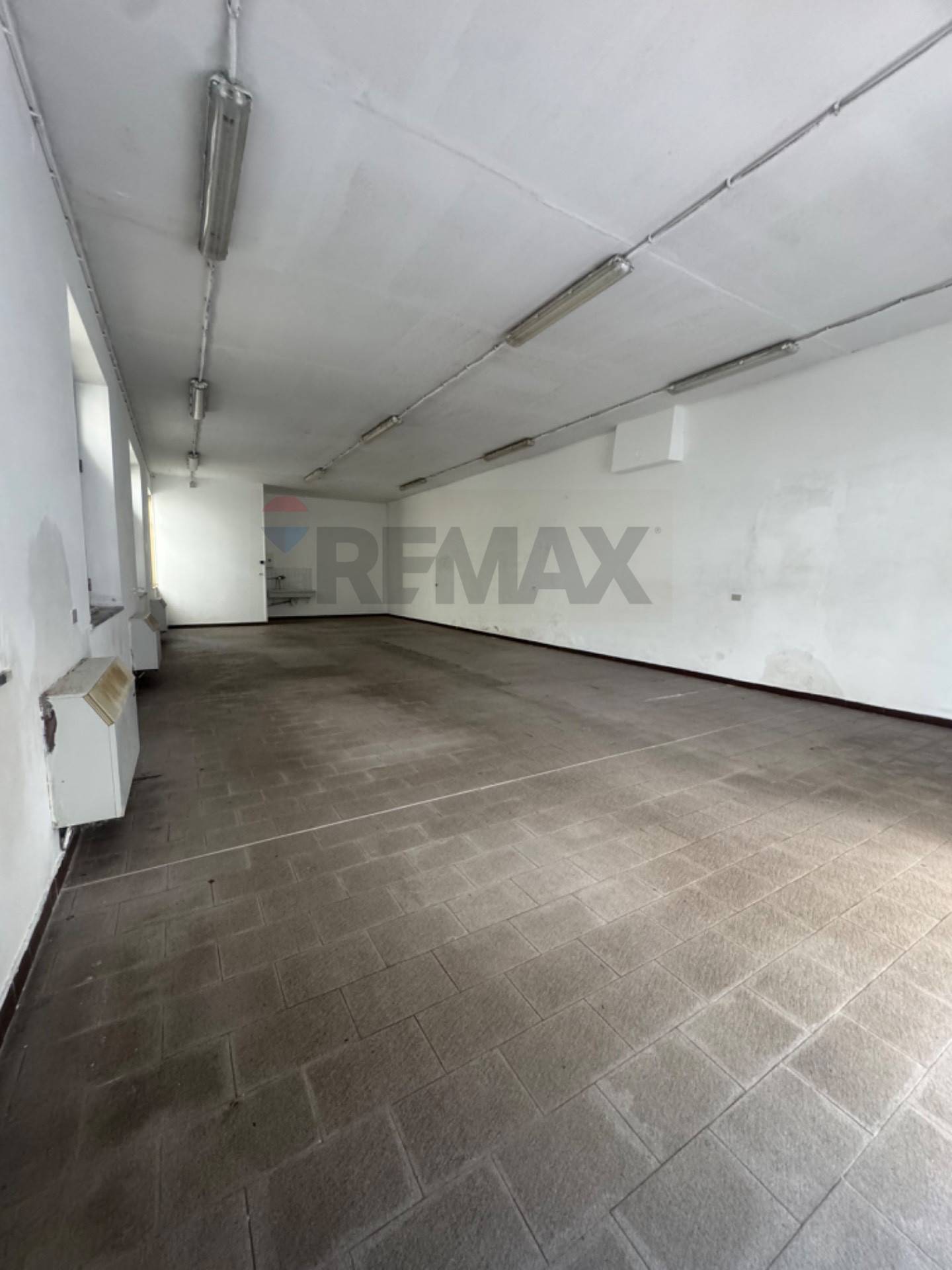 Attivit Commerciale in affitto a Altare