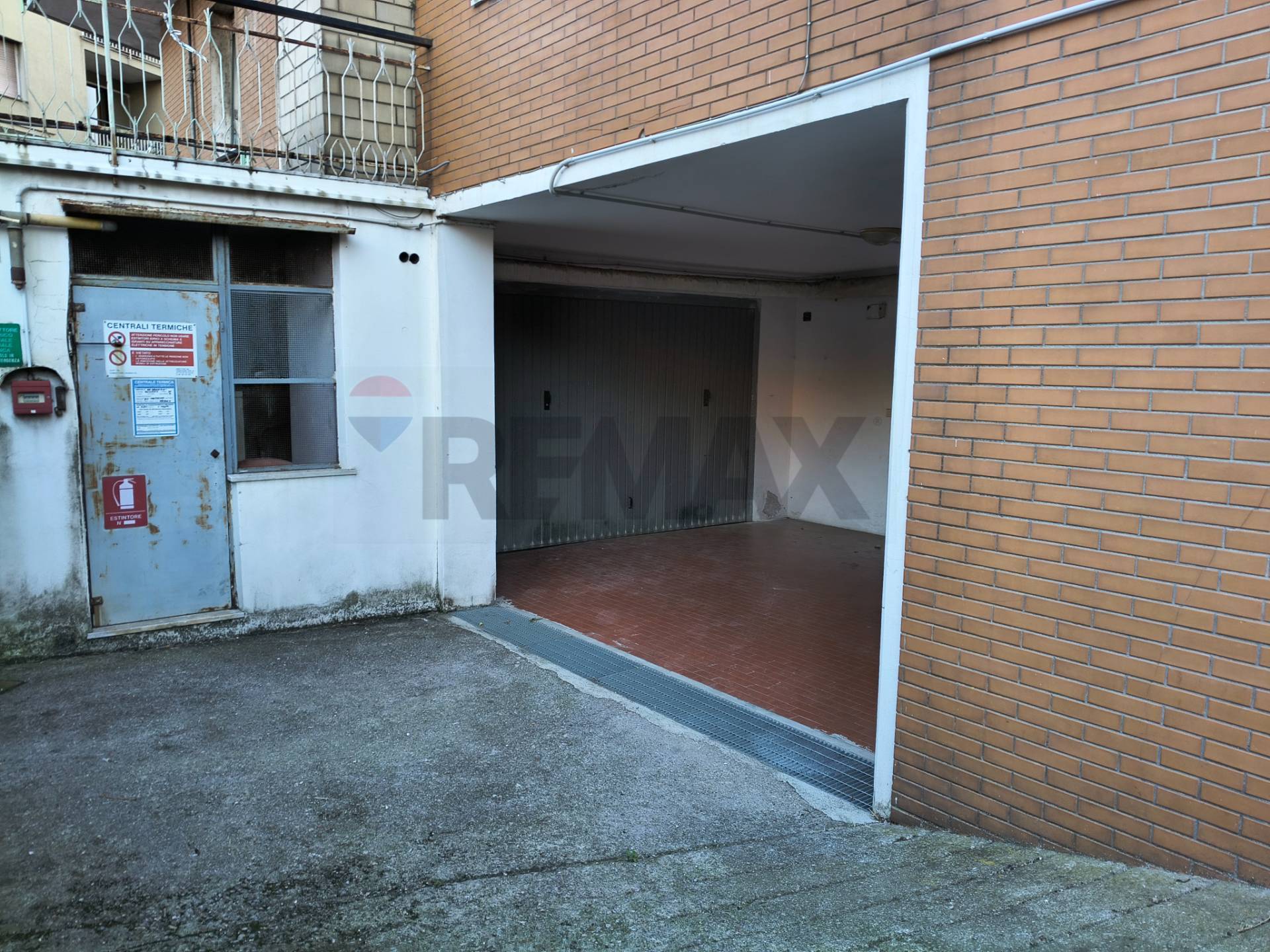 Magazzino in vendita a Quiliano