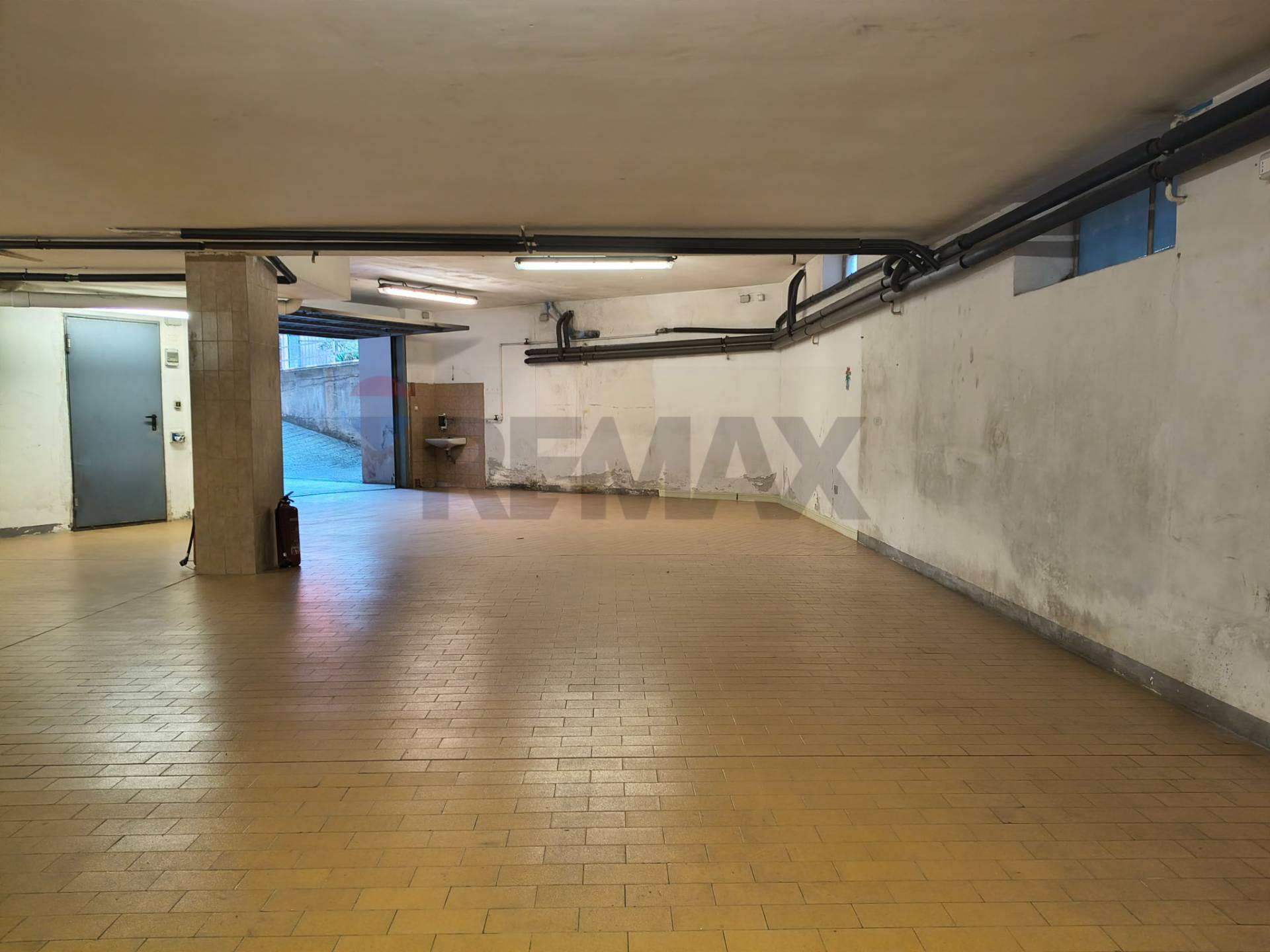 Magazzino in vendita a Quiliano