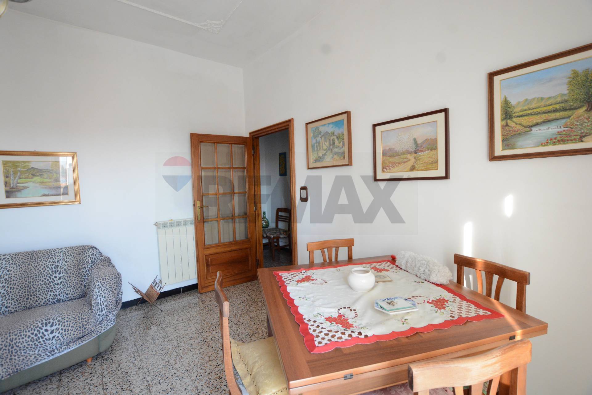 Appartamento in vendita a Vado Ligure