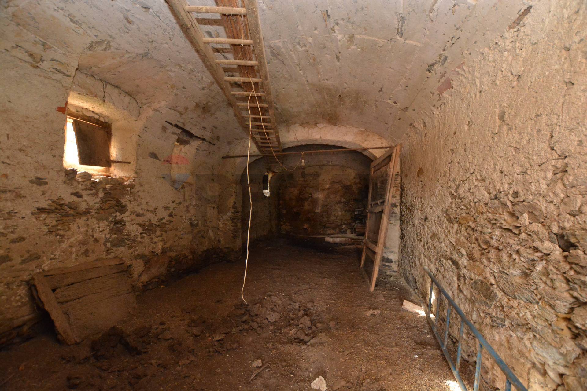 Rustico in vendita a Magliolo