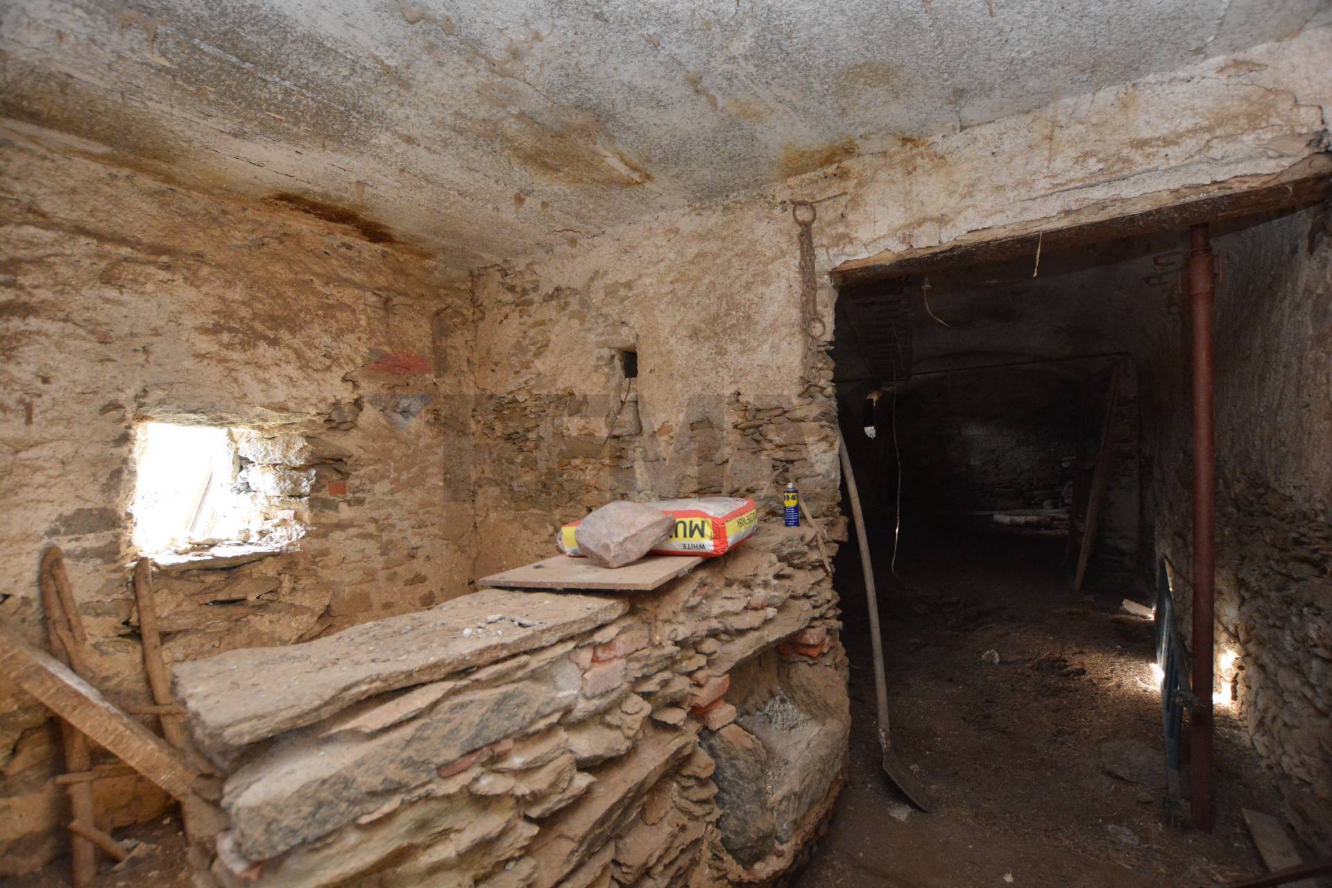 Rustico in vendita a Magliolo