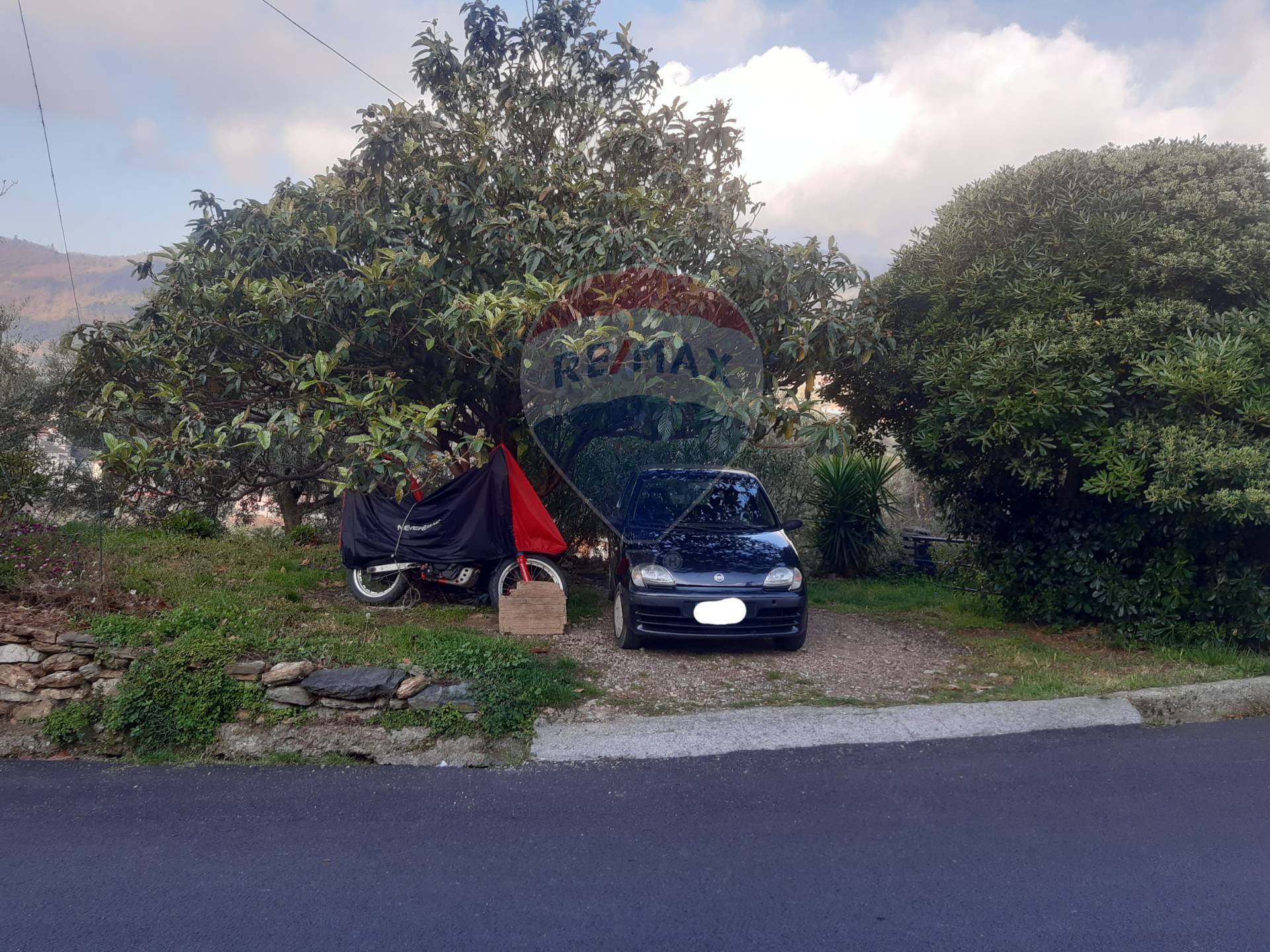Casa Semindipendente in vendita a Vado Ligure