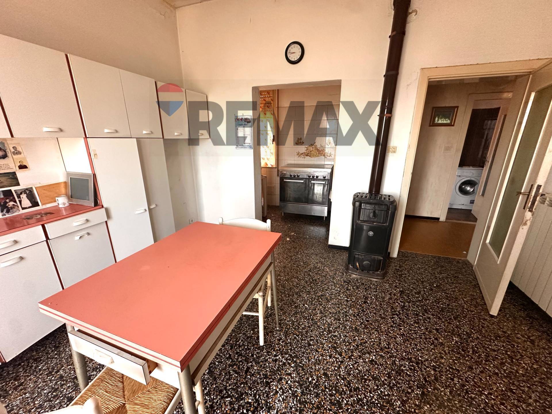 Casa Indipendente in vendita a Quiliano, Cadibona