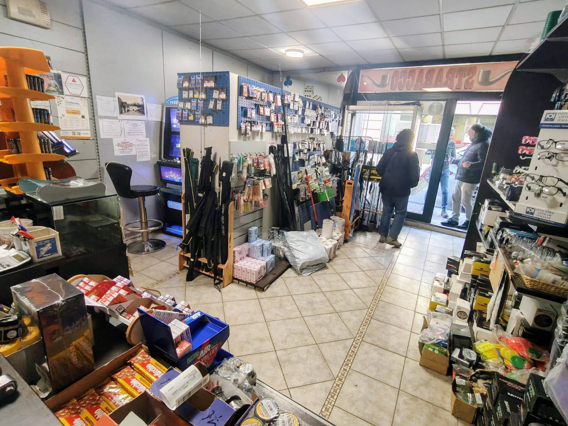 Attivit Commerciale in vendita a Altare