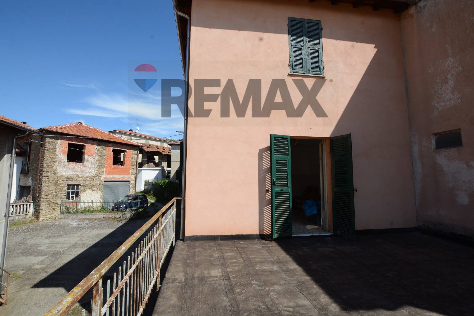 Casa Semindipendente in vendita a Cengio, Rocchetta Cengio