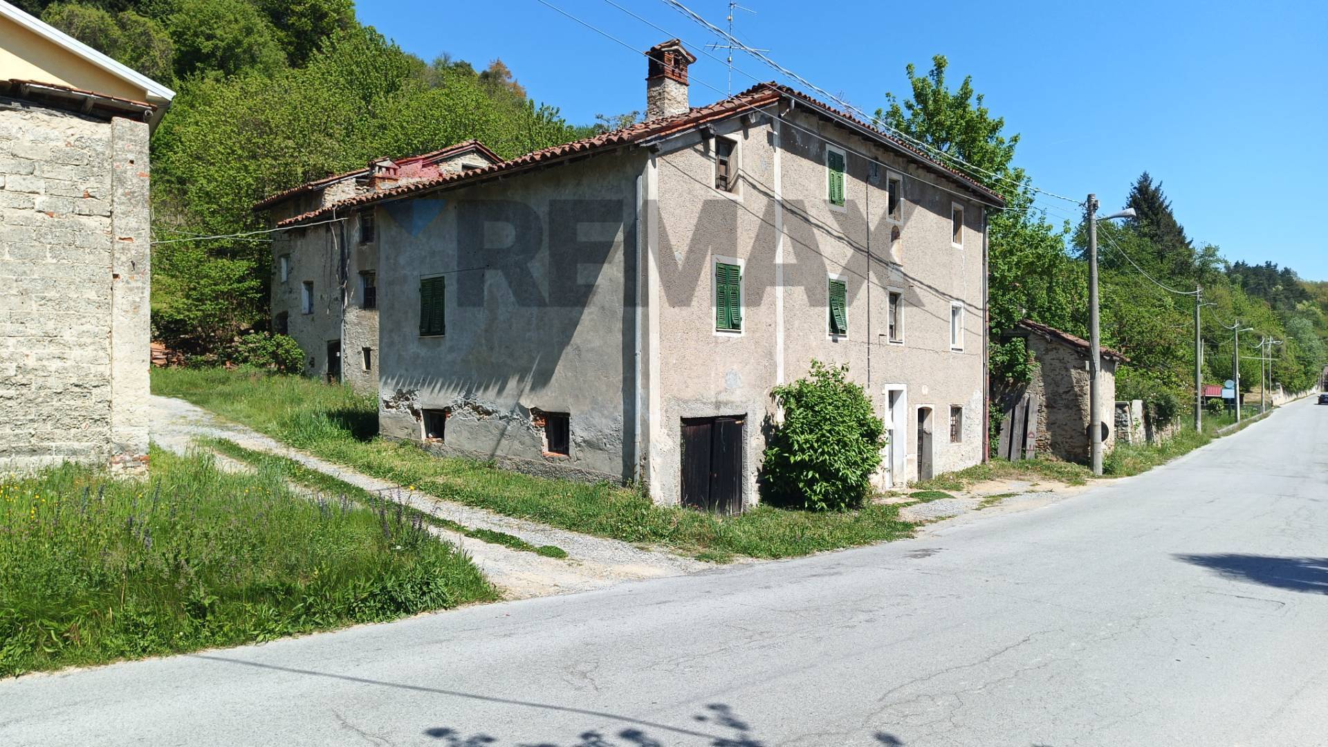 Casa Semindipendente in vendita a Pallare