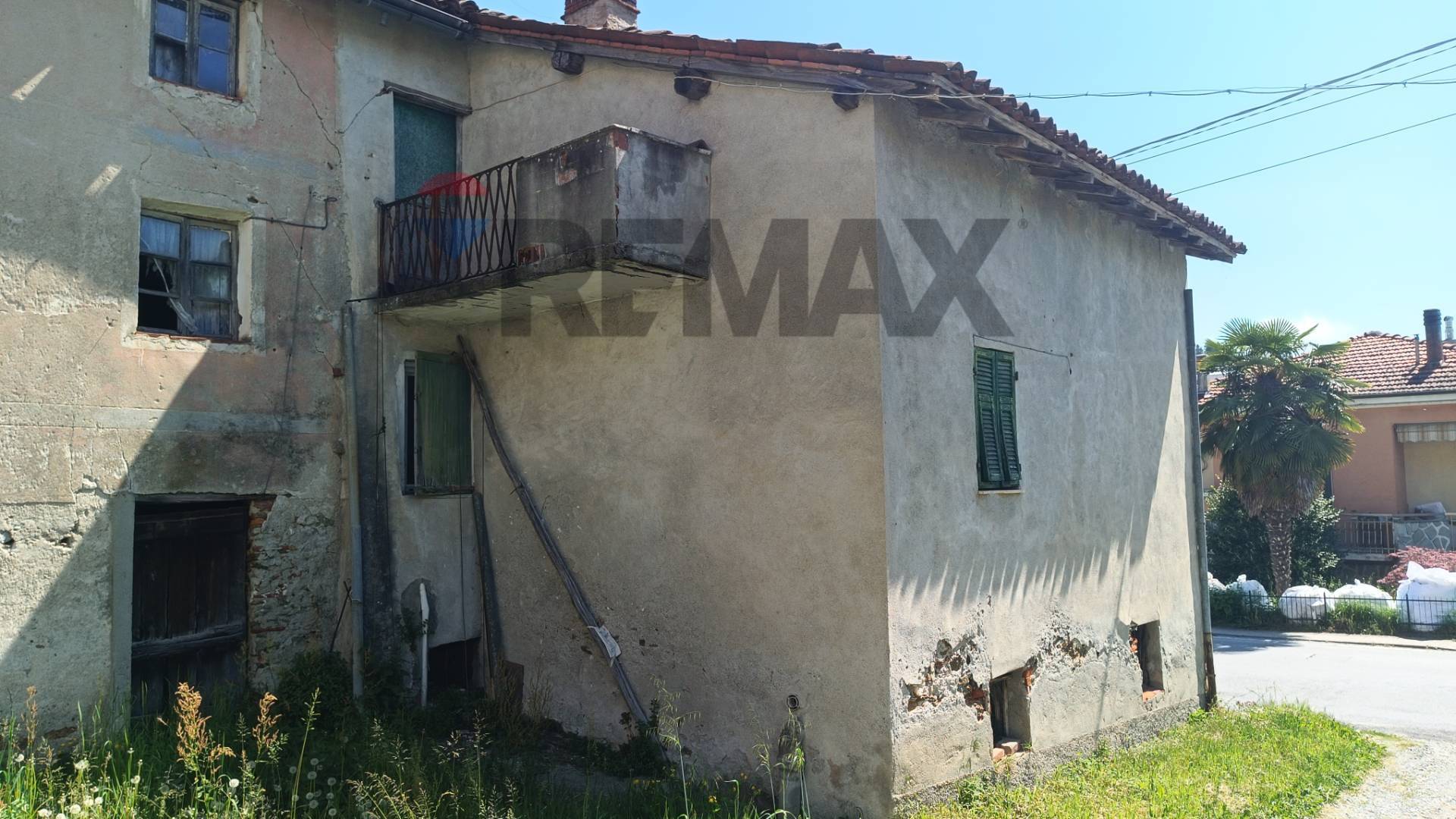 Casa Semindipendente in vendita a Pallare