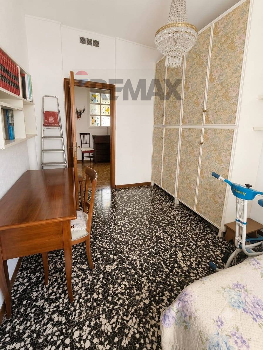 Appartamento in vendita a Savona, Valloria