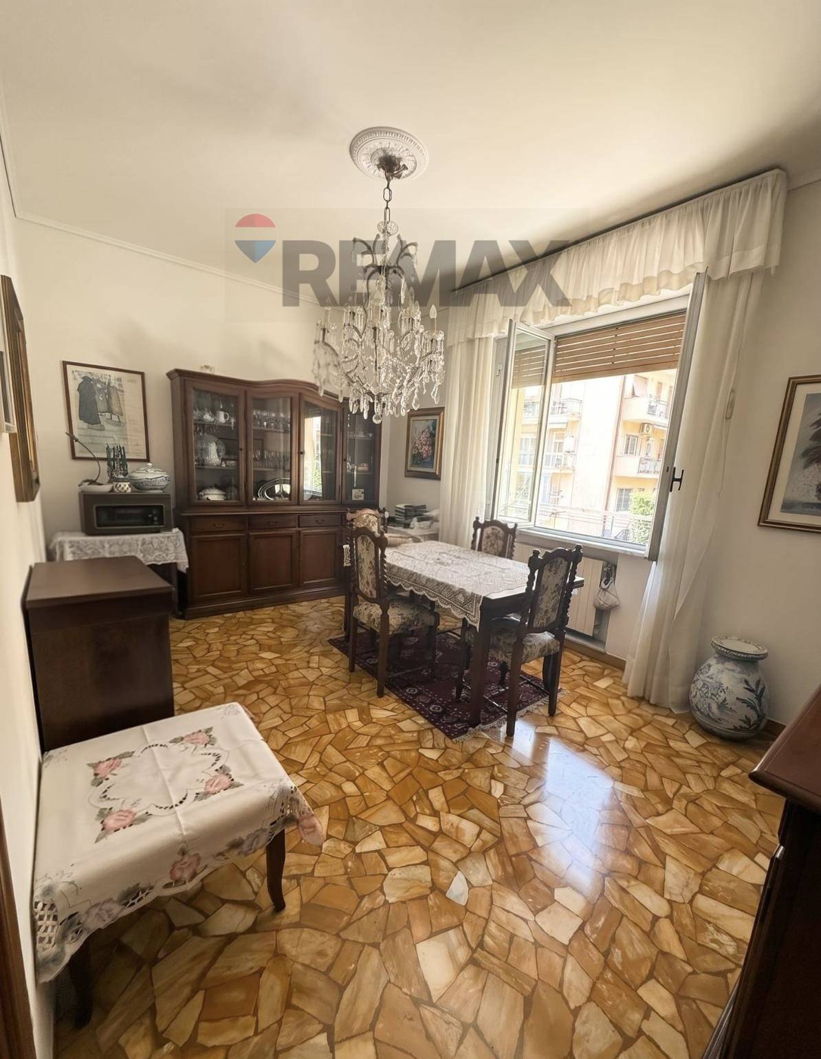 Appartamento in vendita a Savona, Valloria
