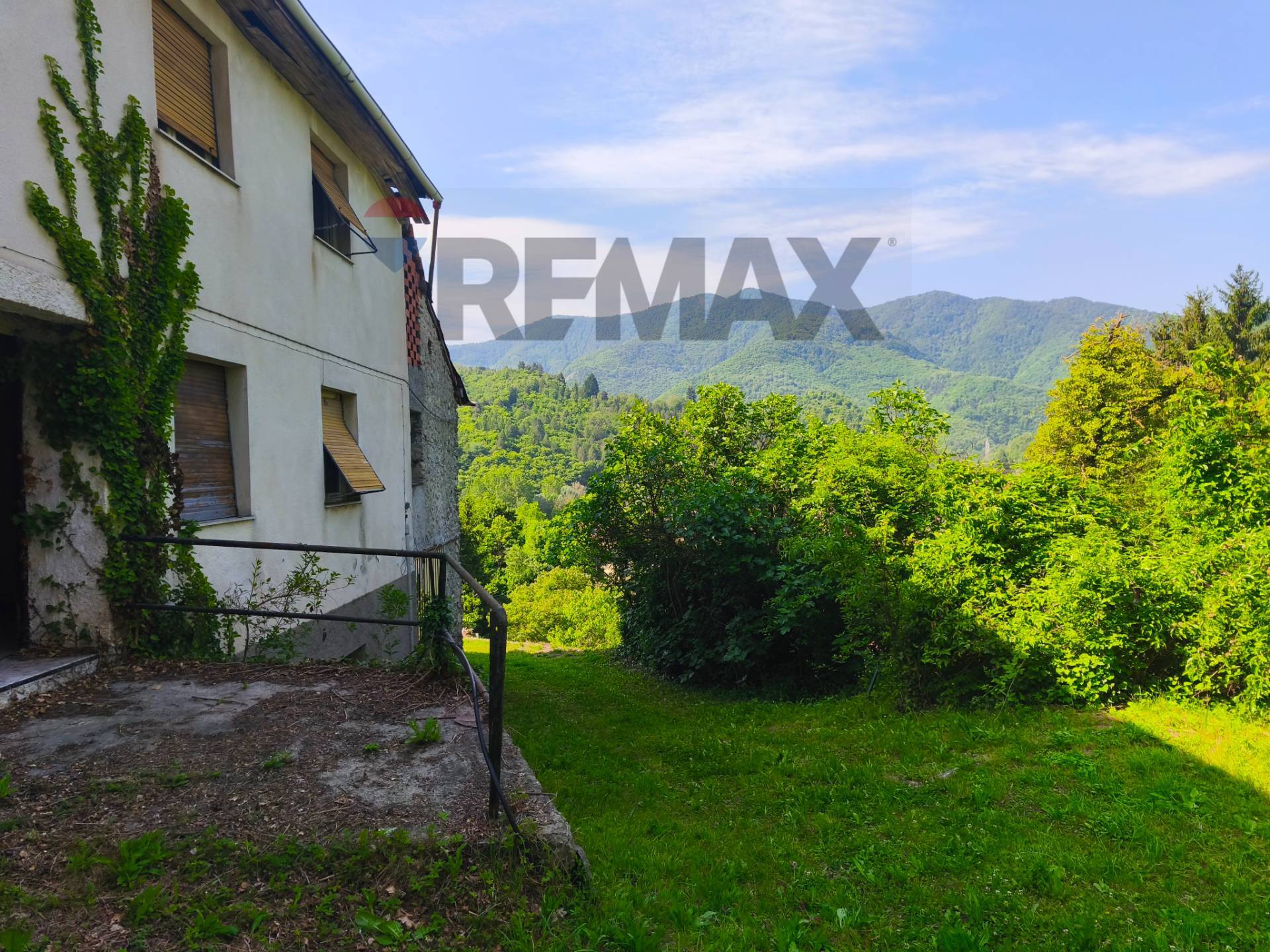Casa Semindipendente in vendita a Murialdo, Piano