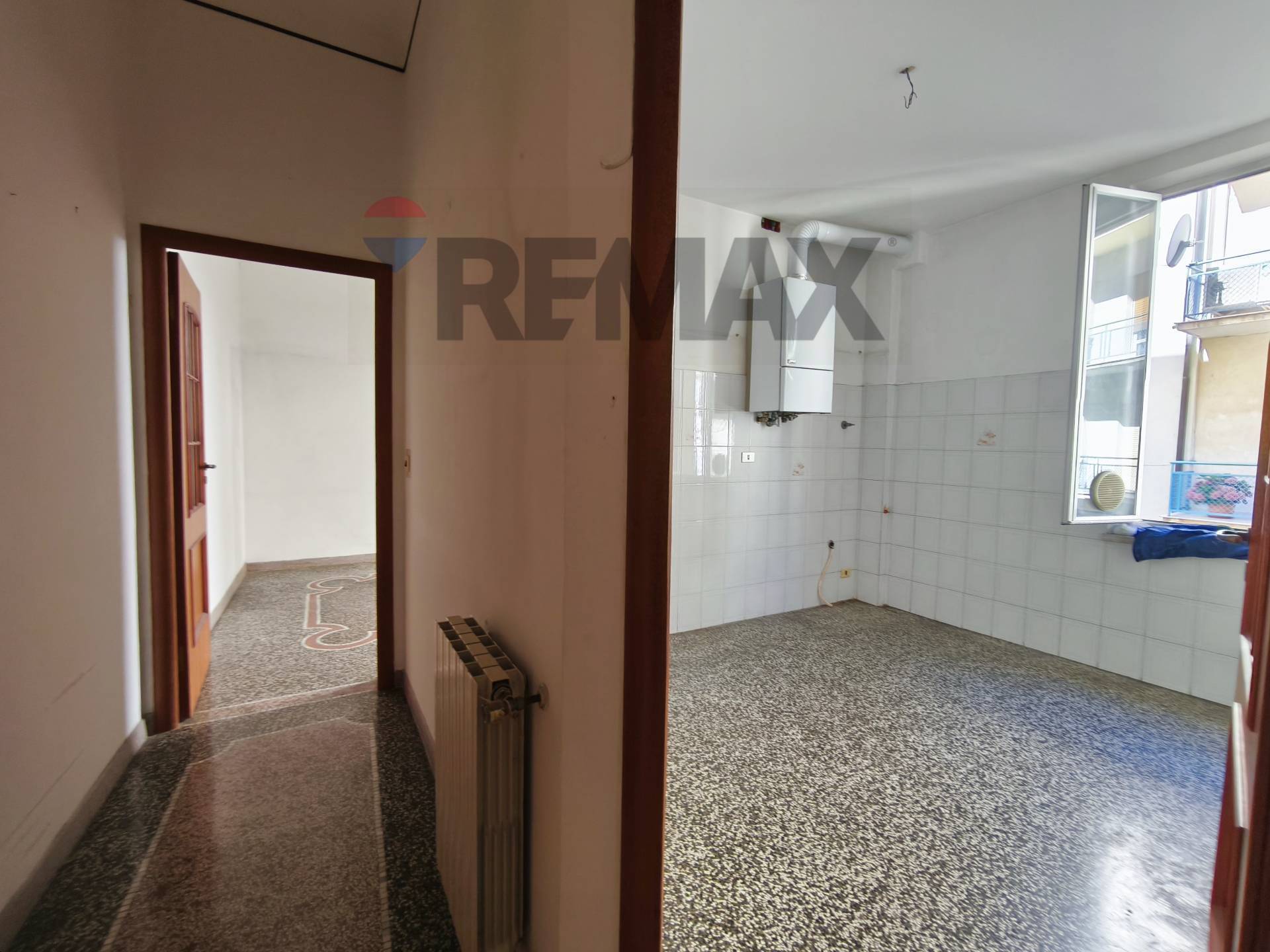Appartamento in vendita a Vado Ligure