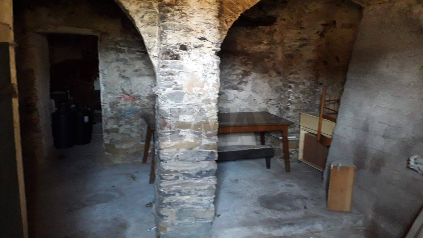 Casa Indipendente in vendita a Arnasco